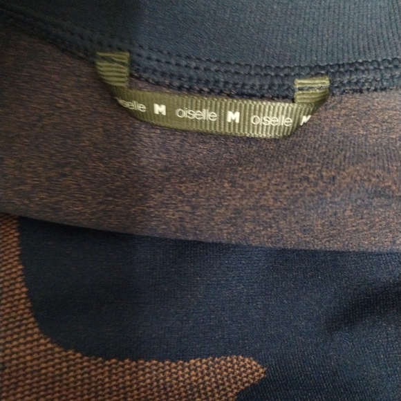 Oiselle Long Sleeve Women's Size M - Picture 3 of 4